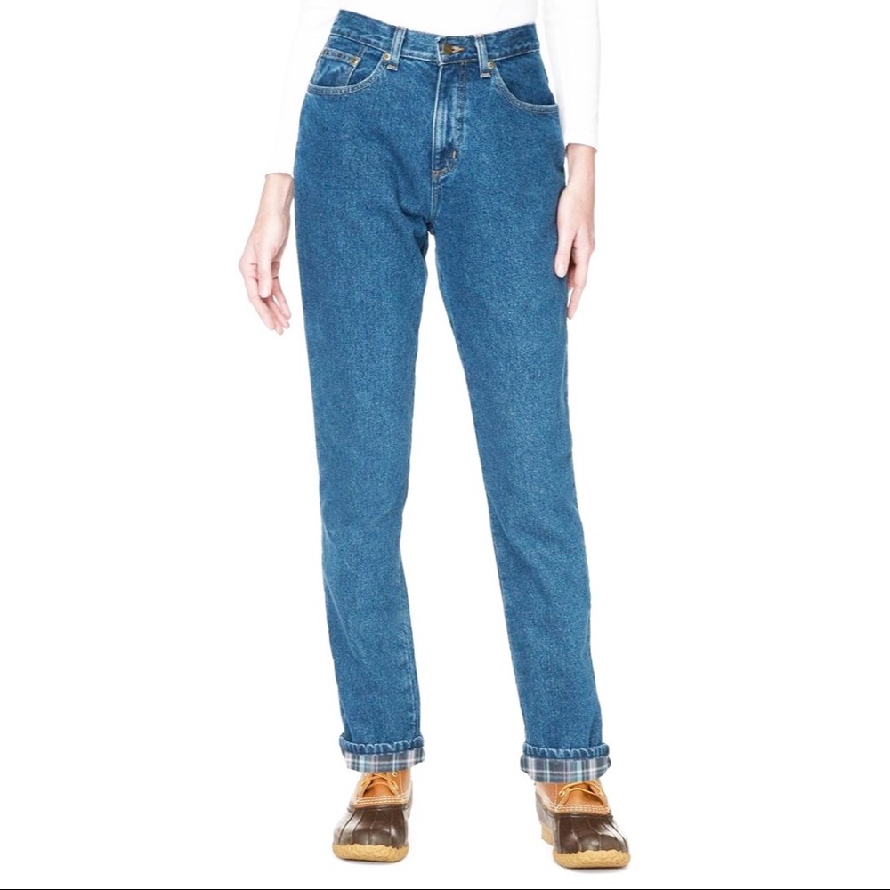 LL BEAN Double L Jeans Relaxed Fit Flannel-Lined fits more like a 4